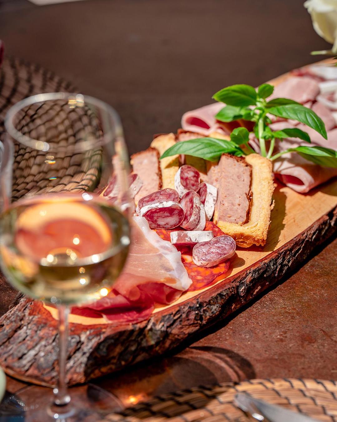Mas Des Comtes De Provence Ξενοδοχείο Tarascon Εξωτερικό φωτογραφία