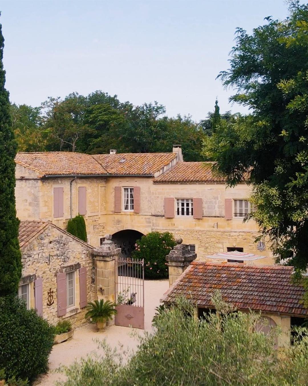 Mas Des Comtes De Provence Ξενοδοχείο Tarascon Εξωτερικό φωτογραφία